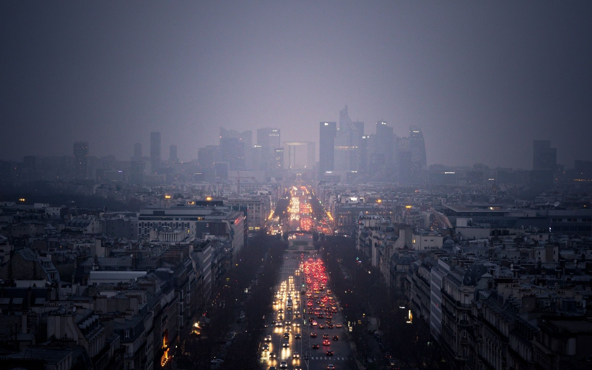 1920x1200 Blurred city rain photo. City rain, City wallpaper, Rain wallpaper