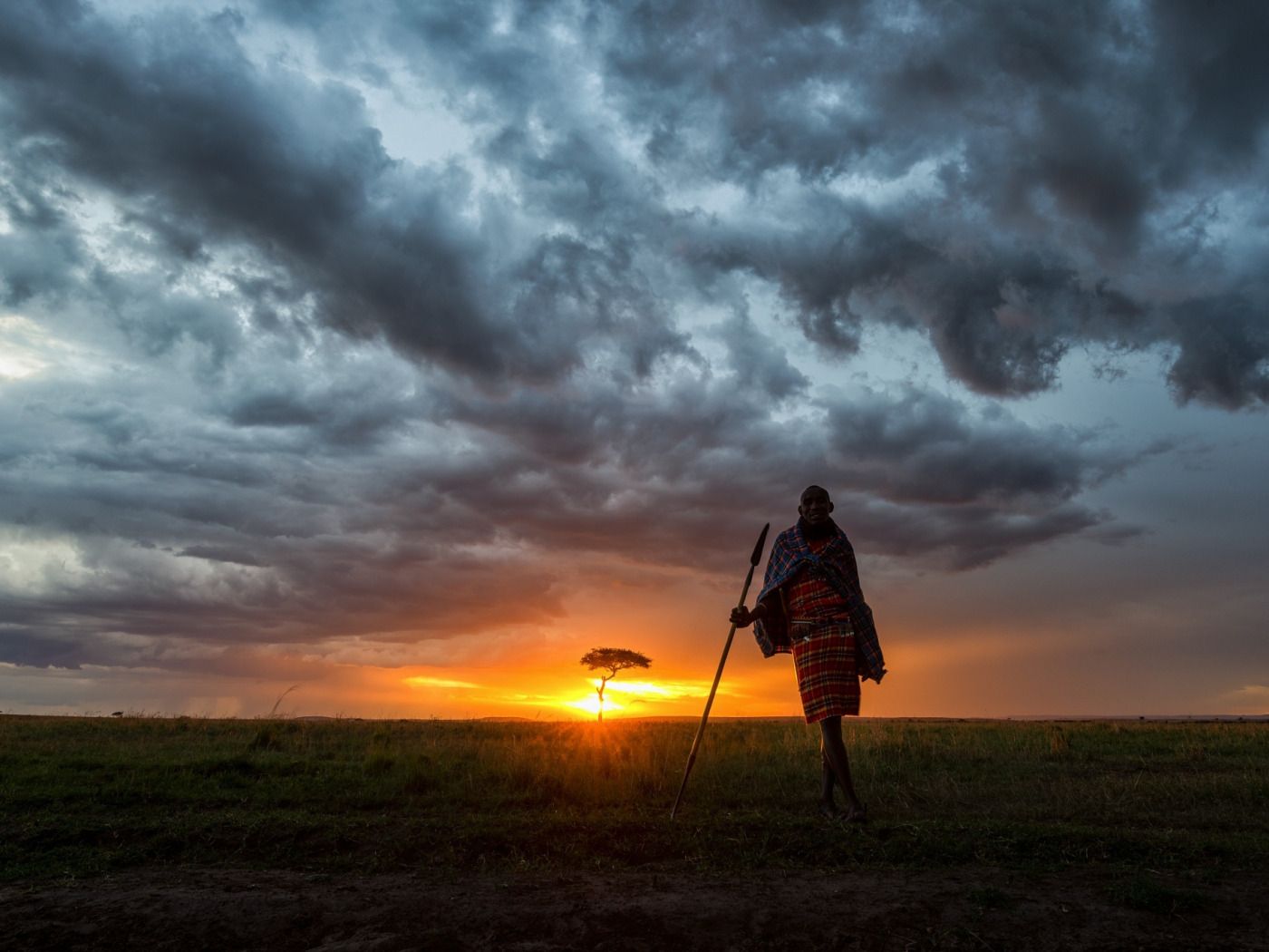 1400x1050 Download wallpaper the sky, sunset, Africa, Kenya, The Masai Mara, human, section miscellanea in resolution 1400x1050