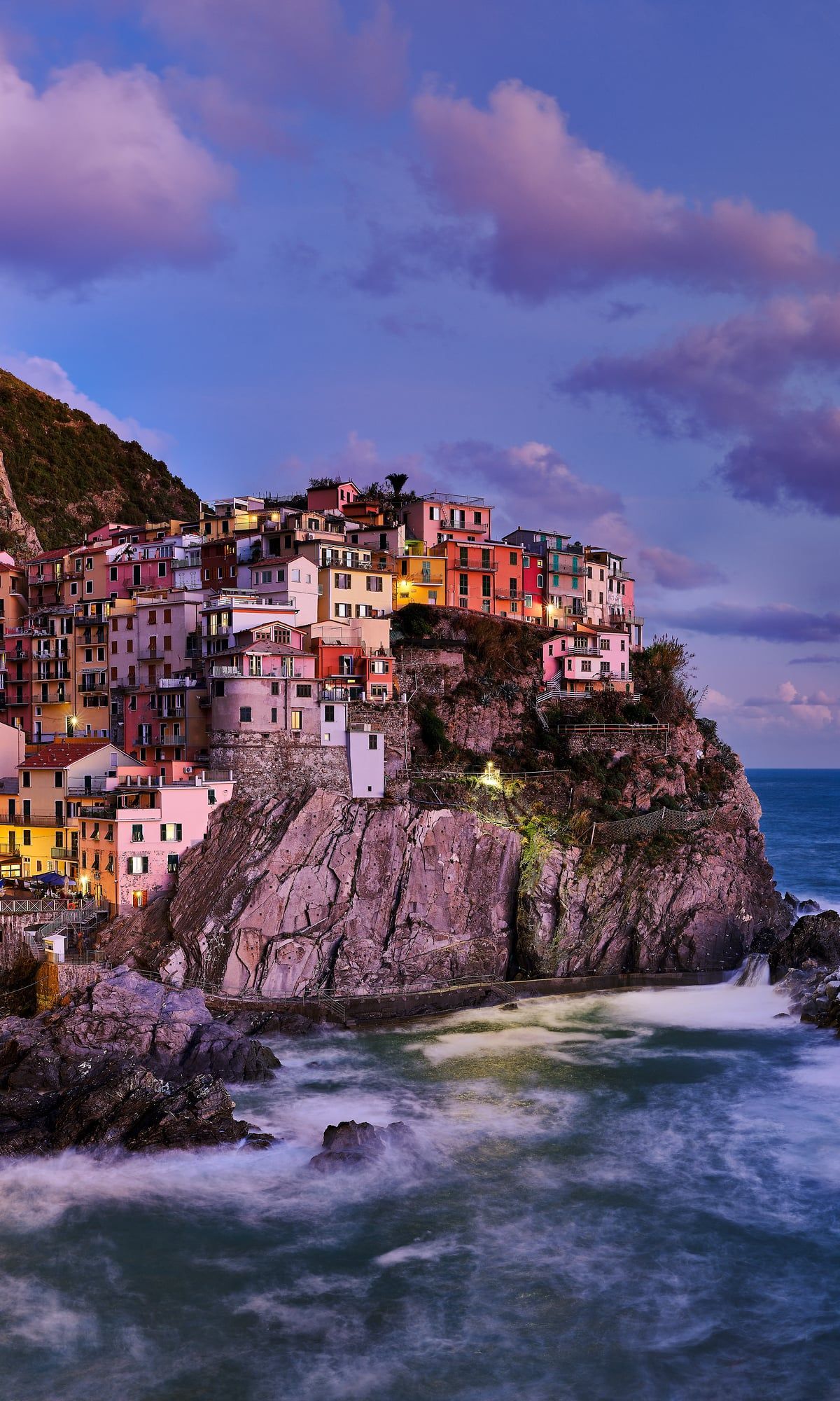1200x2000 Ultra high resolution photo of the Italian coastline