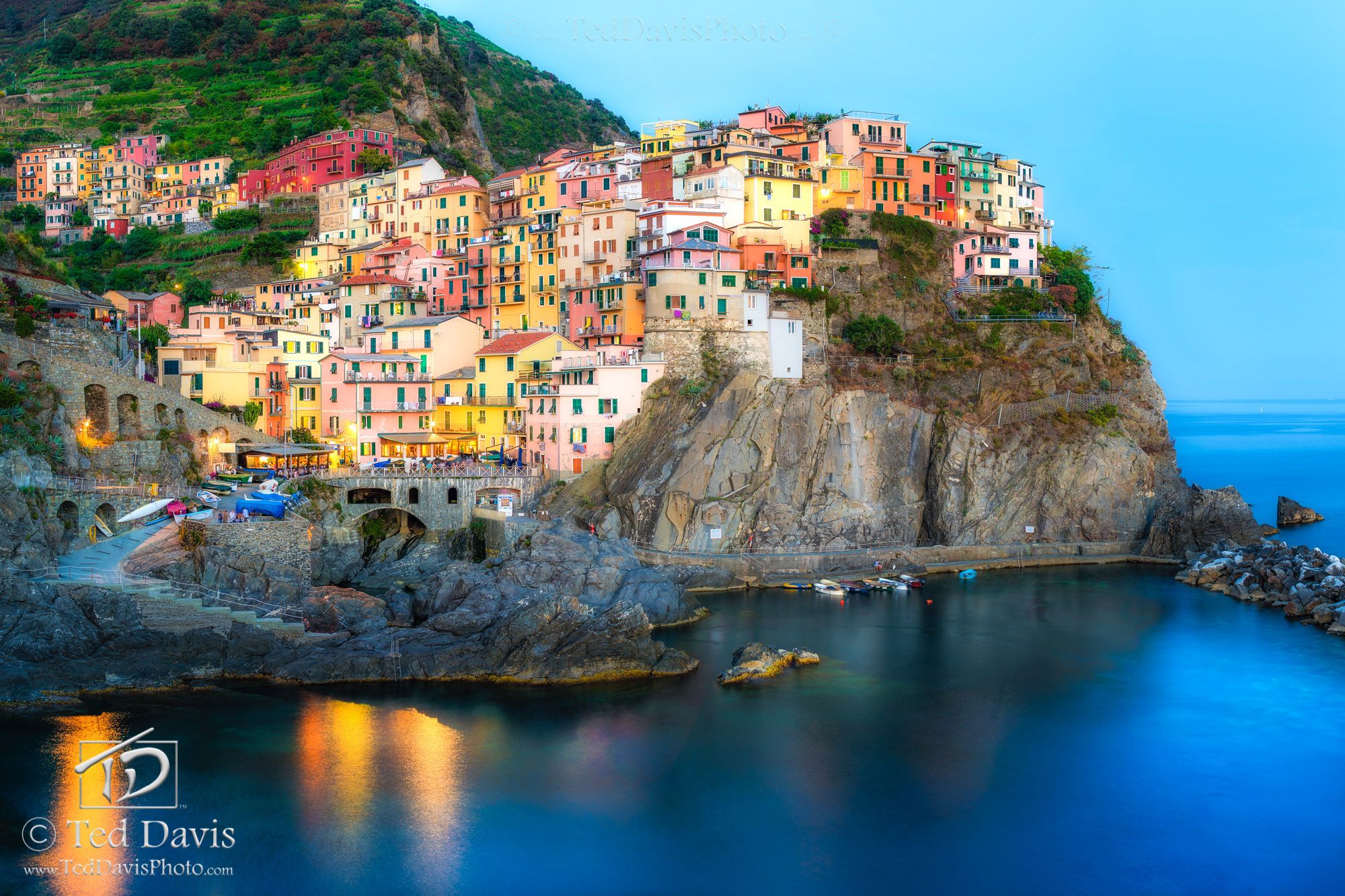 2000x1333 Manarola. Cinque Terre, Italy. Ted Davis Photography