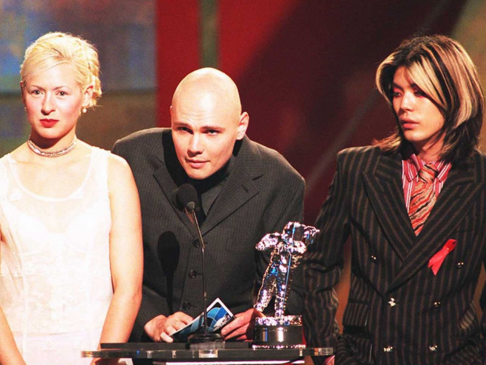 1600x1200 Are the Original Smashing Pumpkins Reuniting? D'Arcy Wretzky Claims Billy Corgan and Company Have Left Her Out