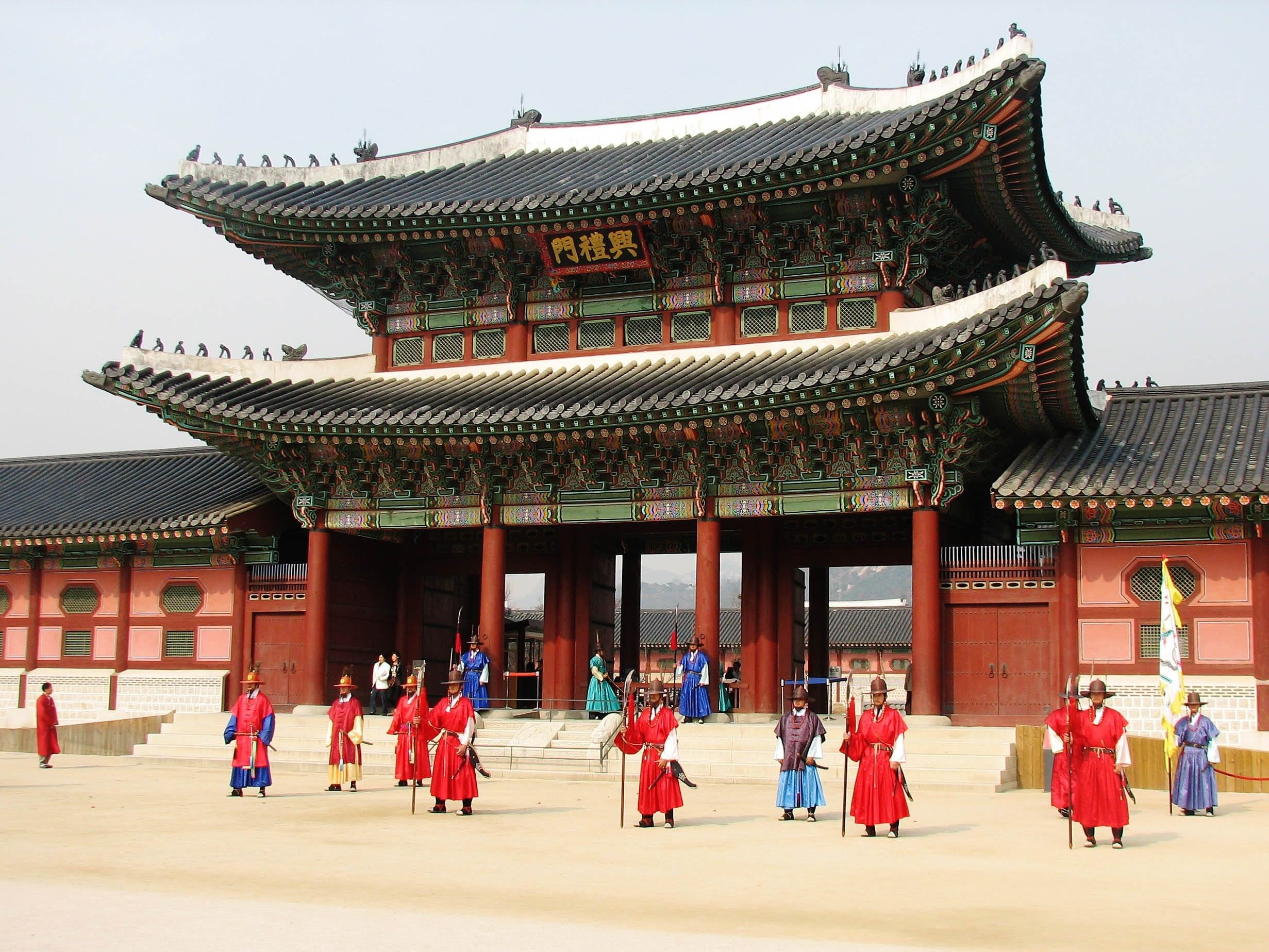 2462x1847 Wallpaper / men, korea, travel, belief, near, tourist, roof, castle, seoul, place of worship, historical, travel destinations, architecture, south, religion, landmark free download