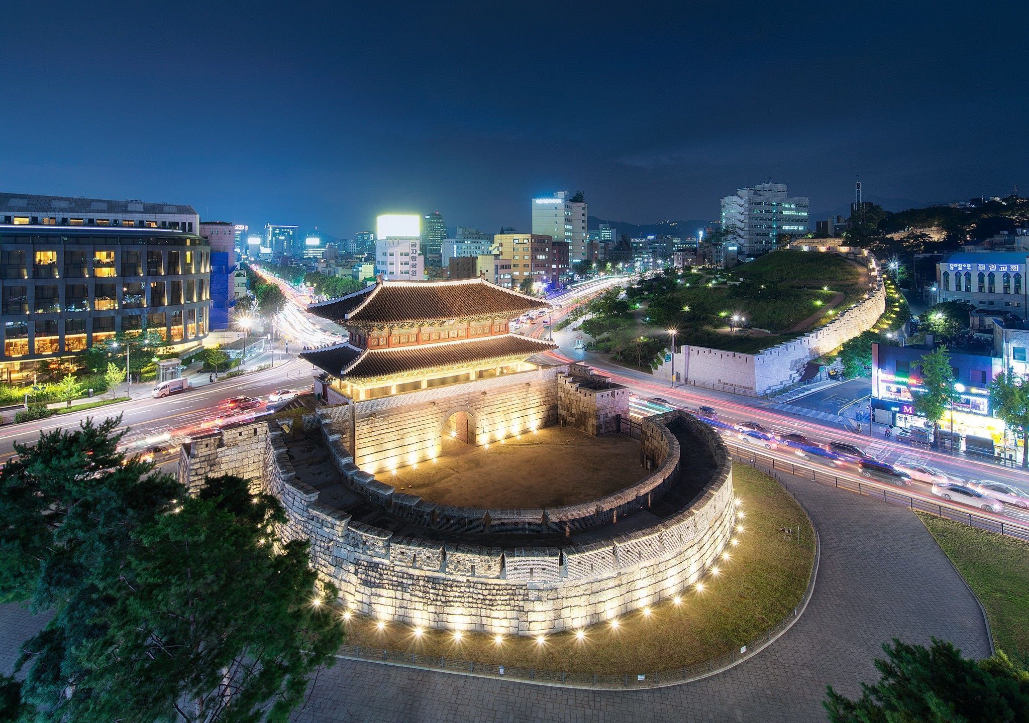 2048x1440 Man Made Seoul HD Wallpaper