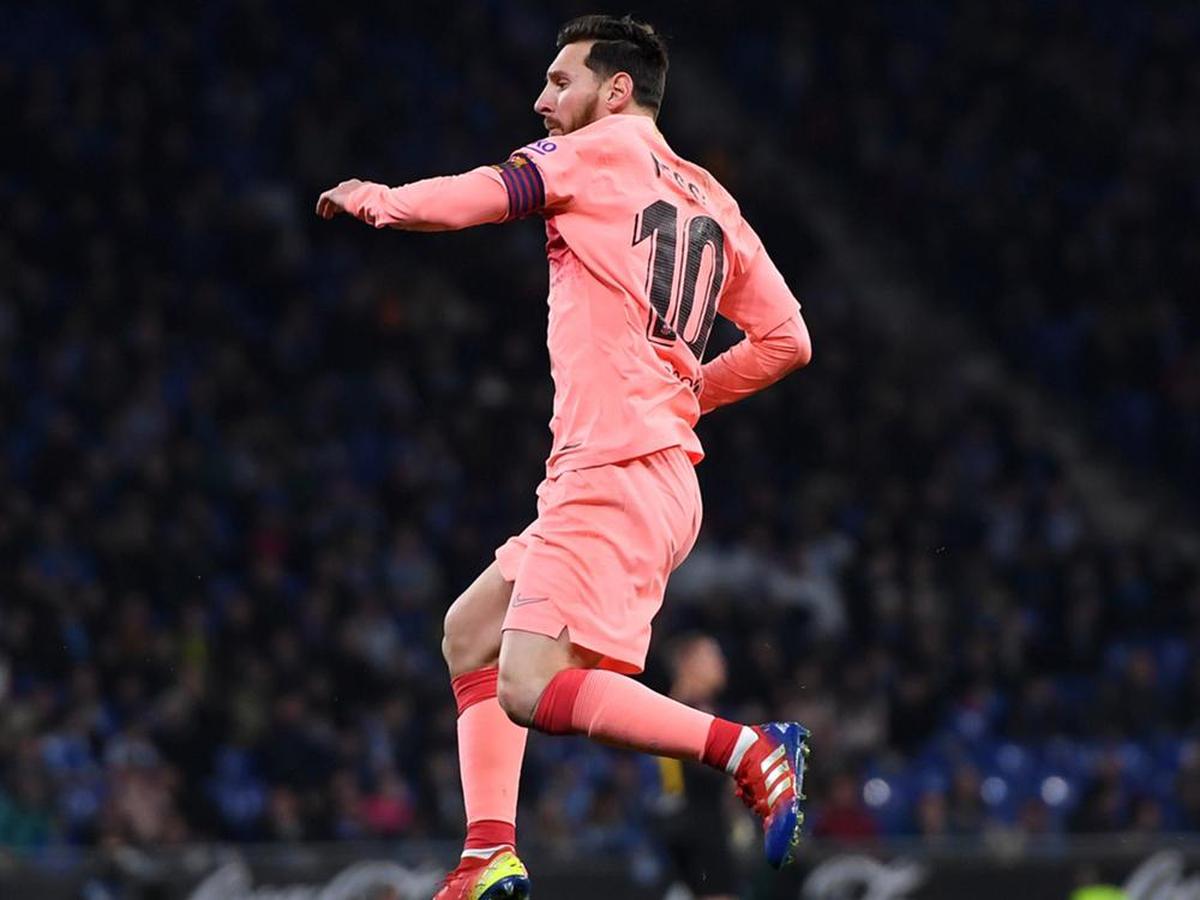 1200x900 Messi: I Needed Some Luck With Free Kicks