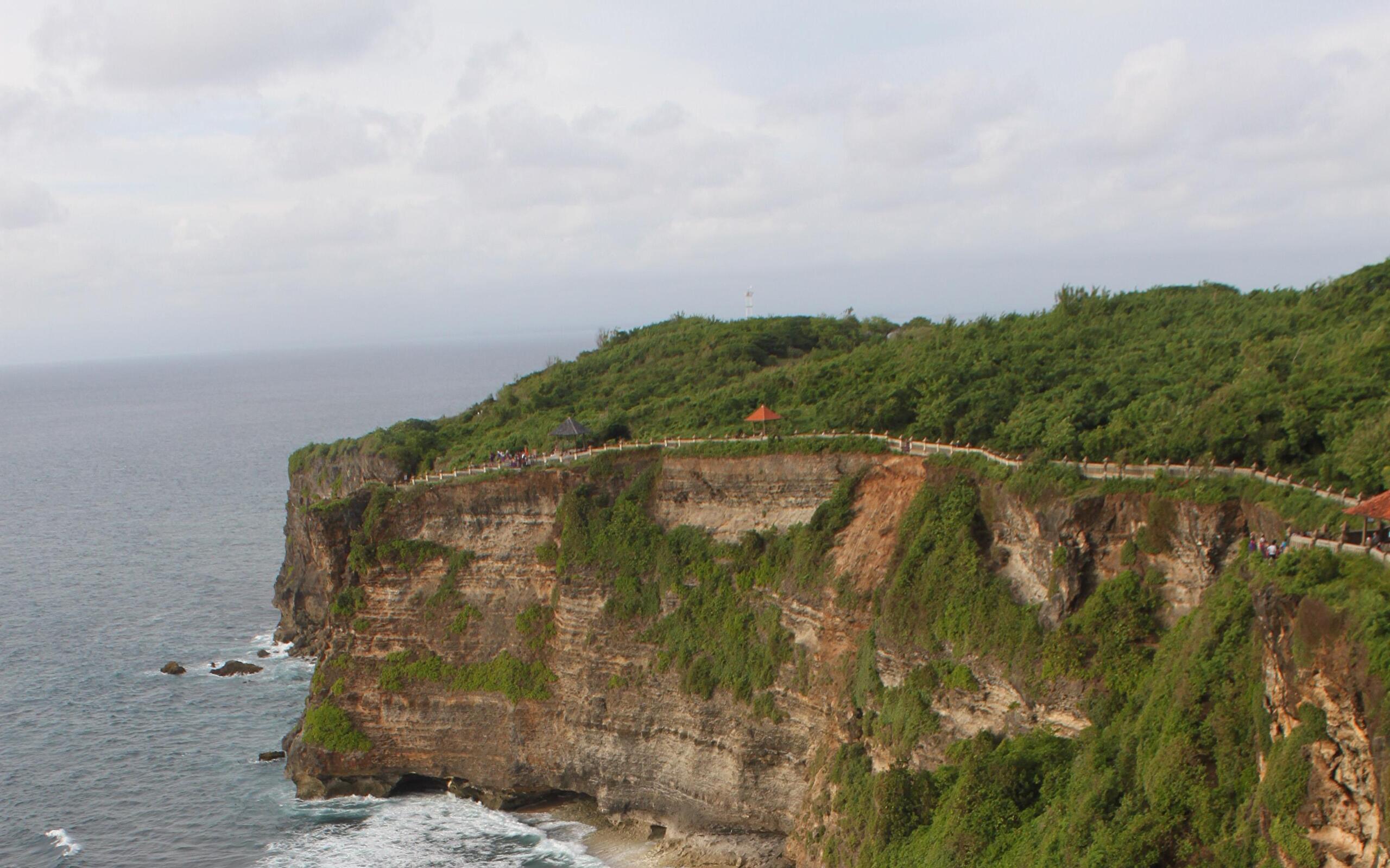 2560x1600 Uluwatu 4K wallpaper for your desktop or mobile screen free and easy to download