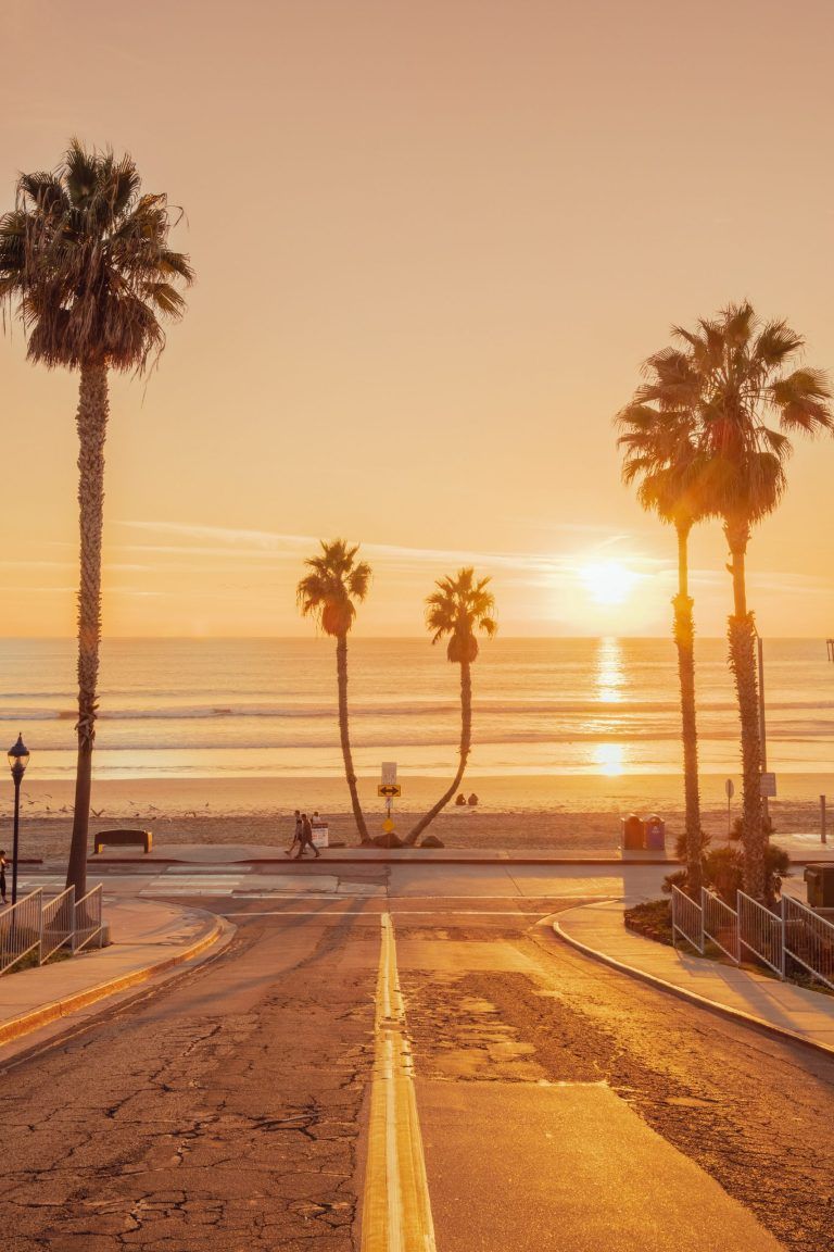 768x1152 Oceanside • Ludwig Favre