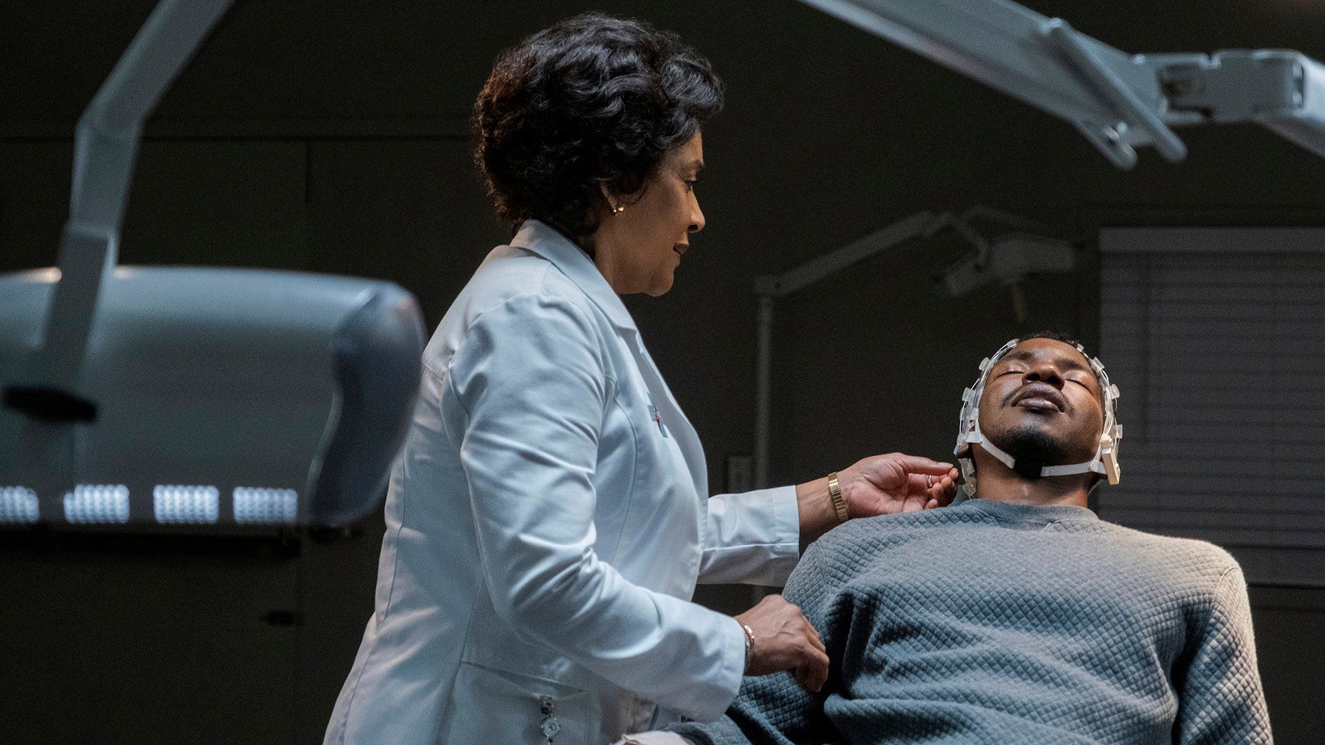 1920x1080 Black Box' Review: A Heady Psychodrama About the Extended Self