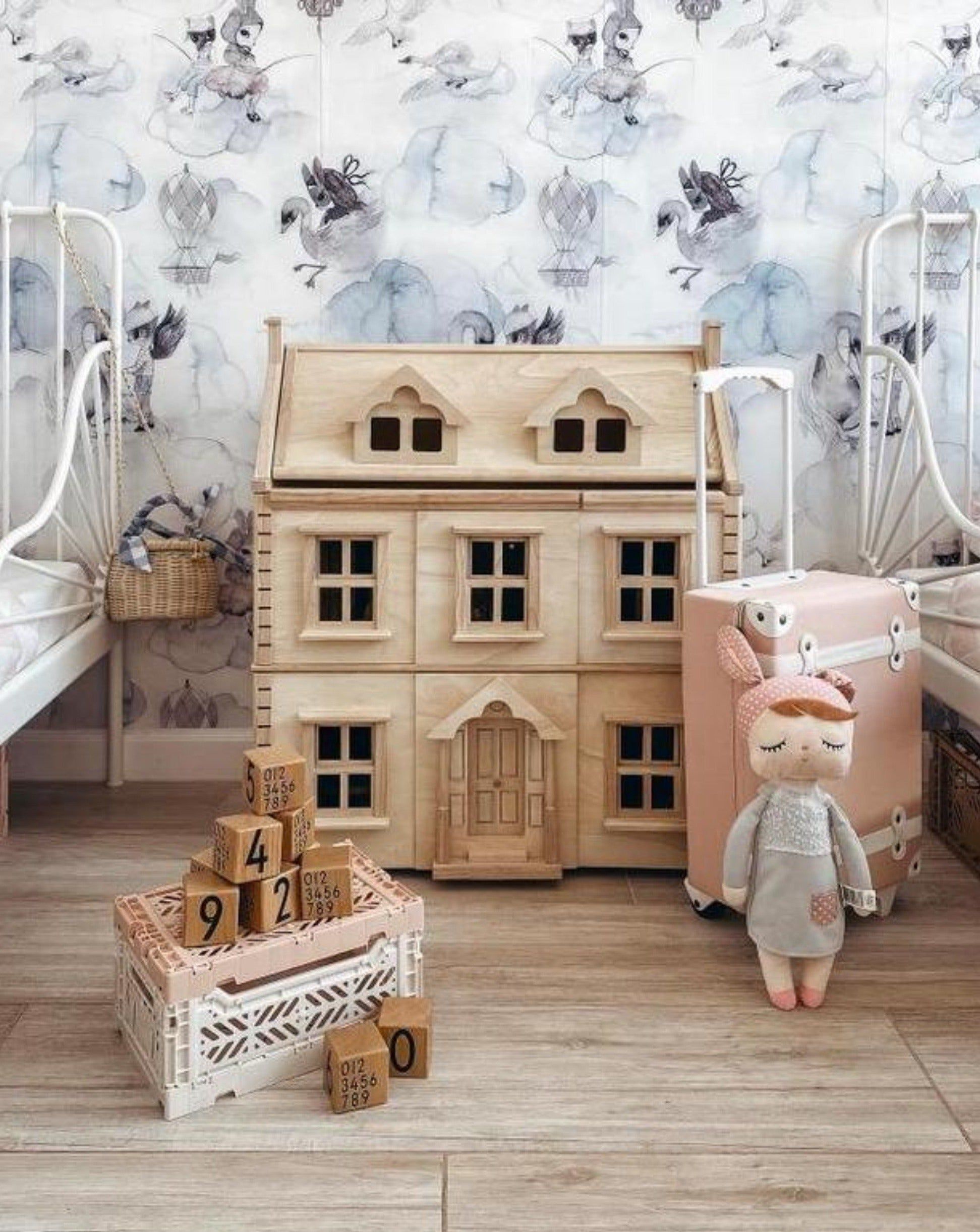 1943x2443 Victorian Dollhouse. Wooden Dollhouse for Little Girls