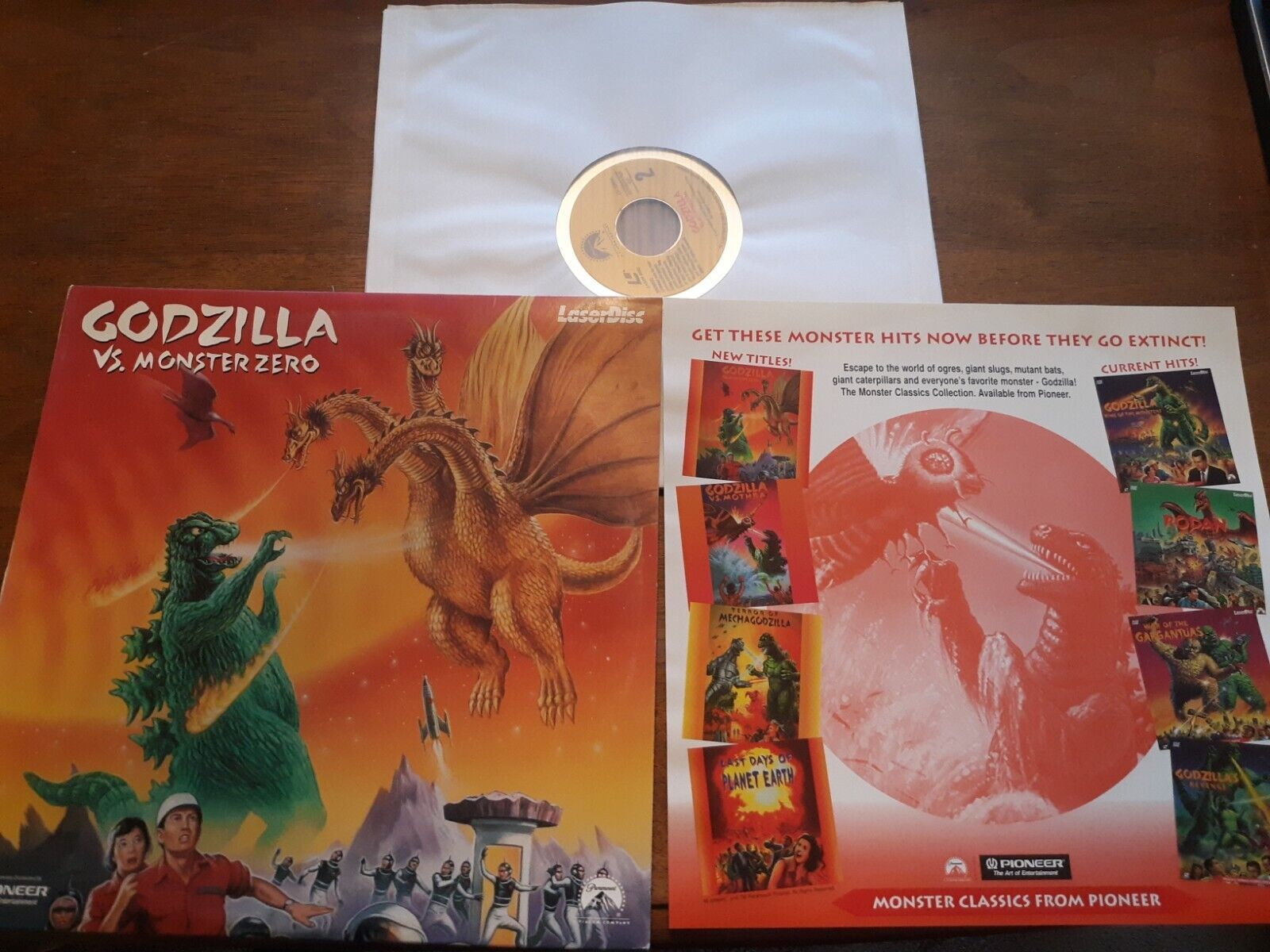 1600x1200 Godzilla vs Monster Zero Laser Disc Excellent Condition w/ Insert PAEQ03