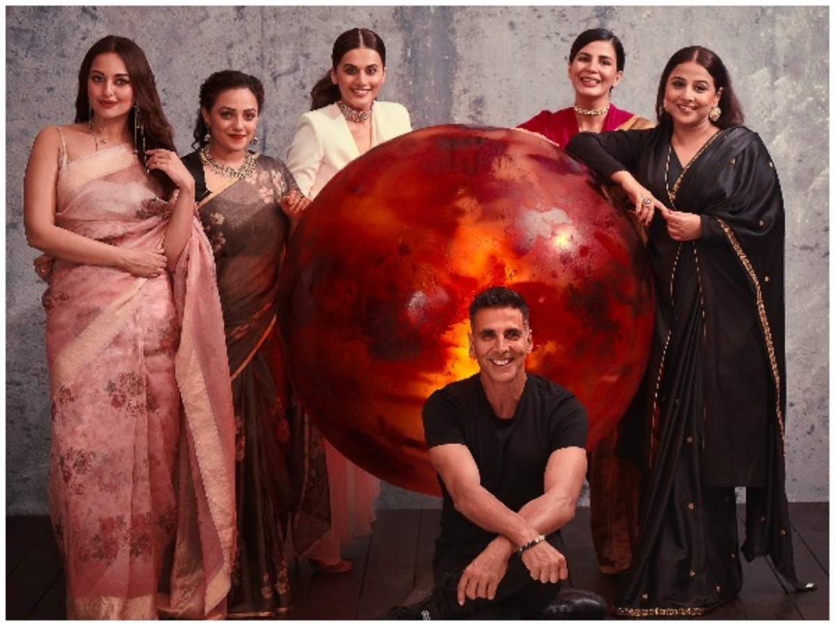 1200x900 Team Mission Mangal reveals details about their characters. Here's what Akshay Kumar, Sonakshi Sinha, Vidya Balan & others play in the film. Hindi Movie News of India