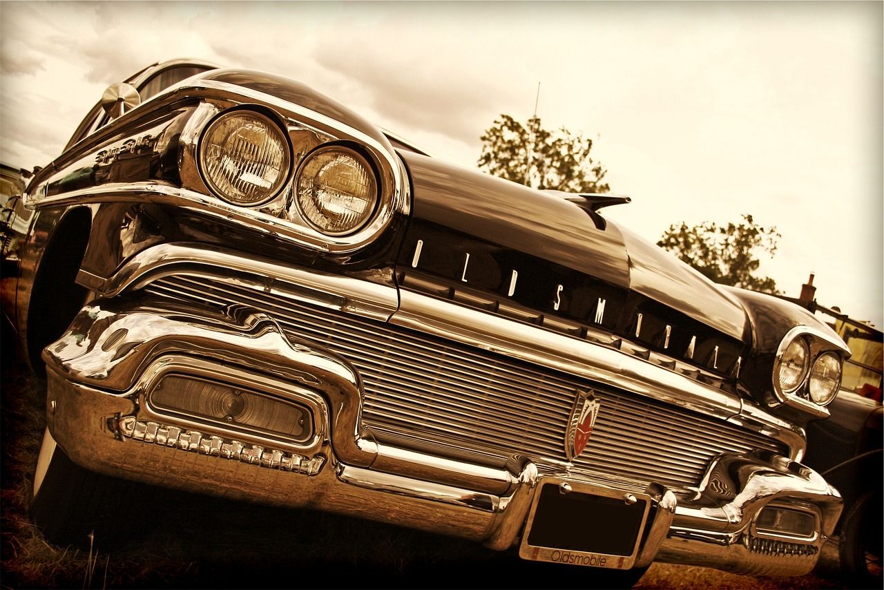 1280x854 Oldsmobile Classic Car