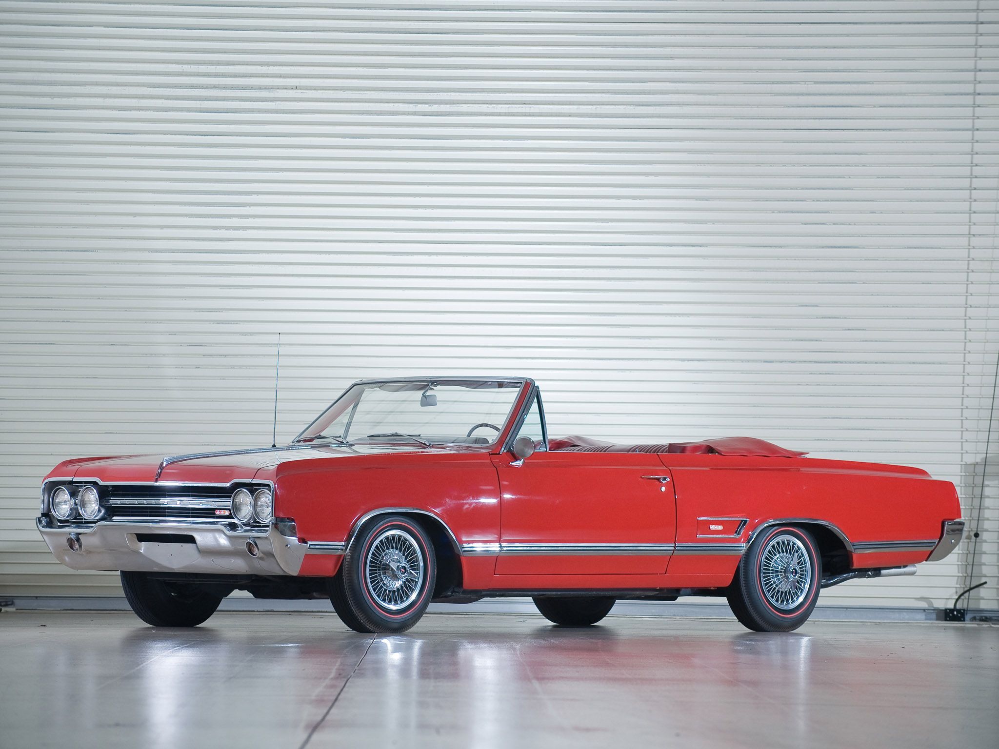 2048x1536 Wallpaper OLDSMobile in high resolution