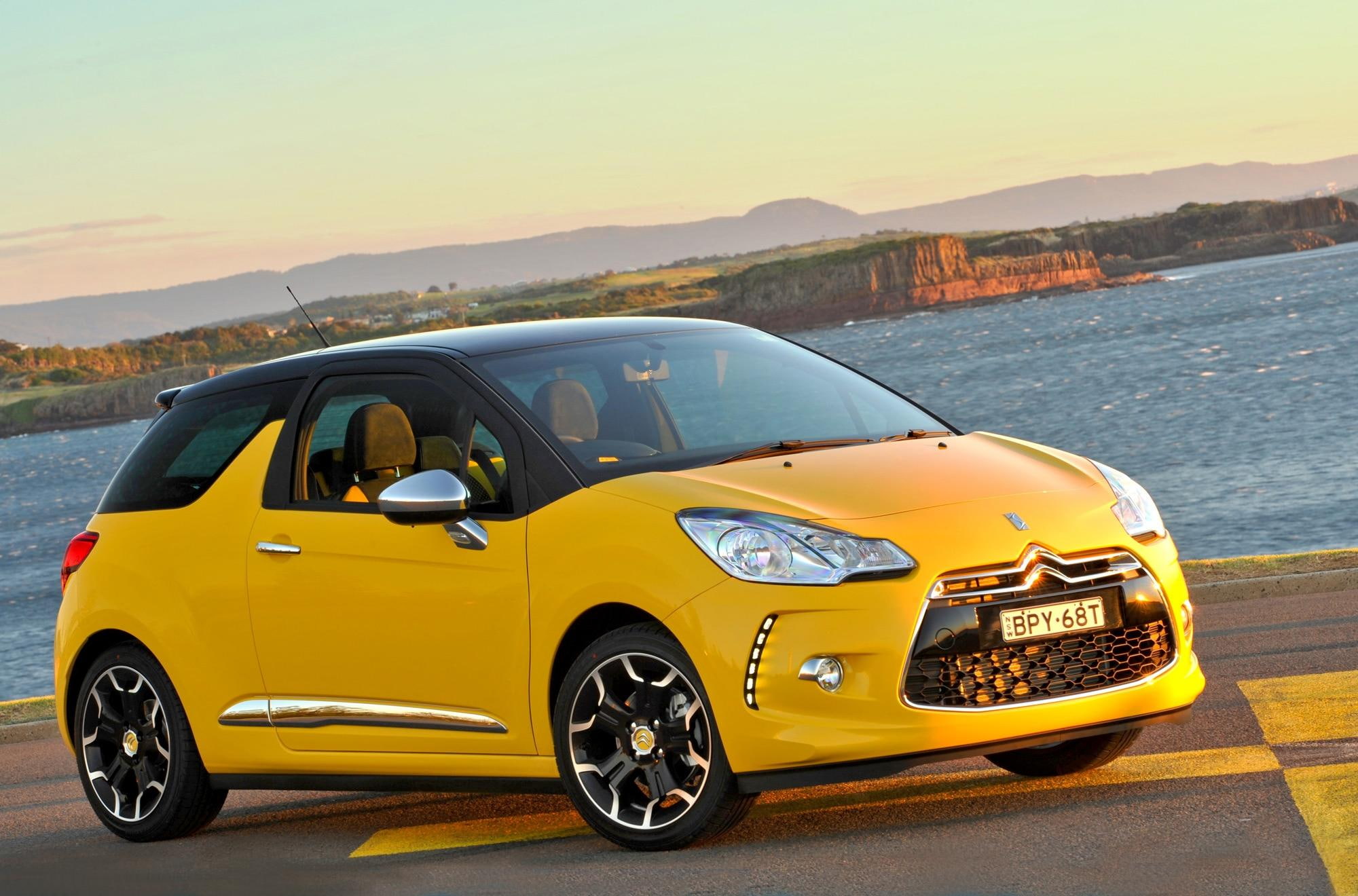 2000x1320 Wallpaper / city car, cars, citroen ds yellow, ds, 1080P, sport, citroen free download