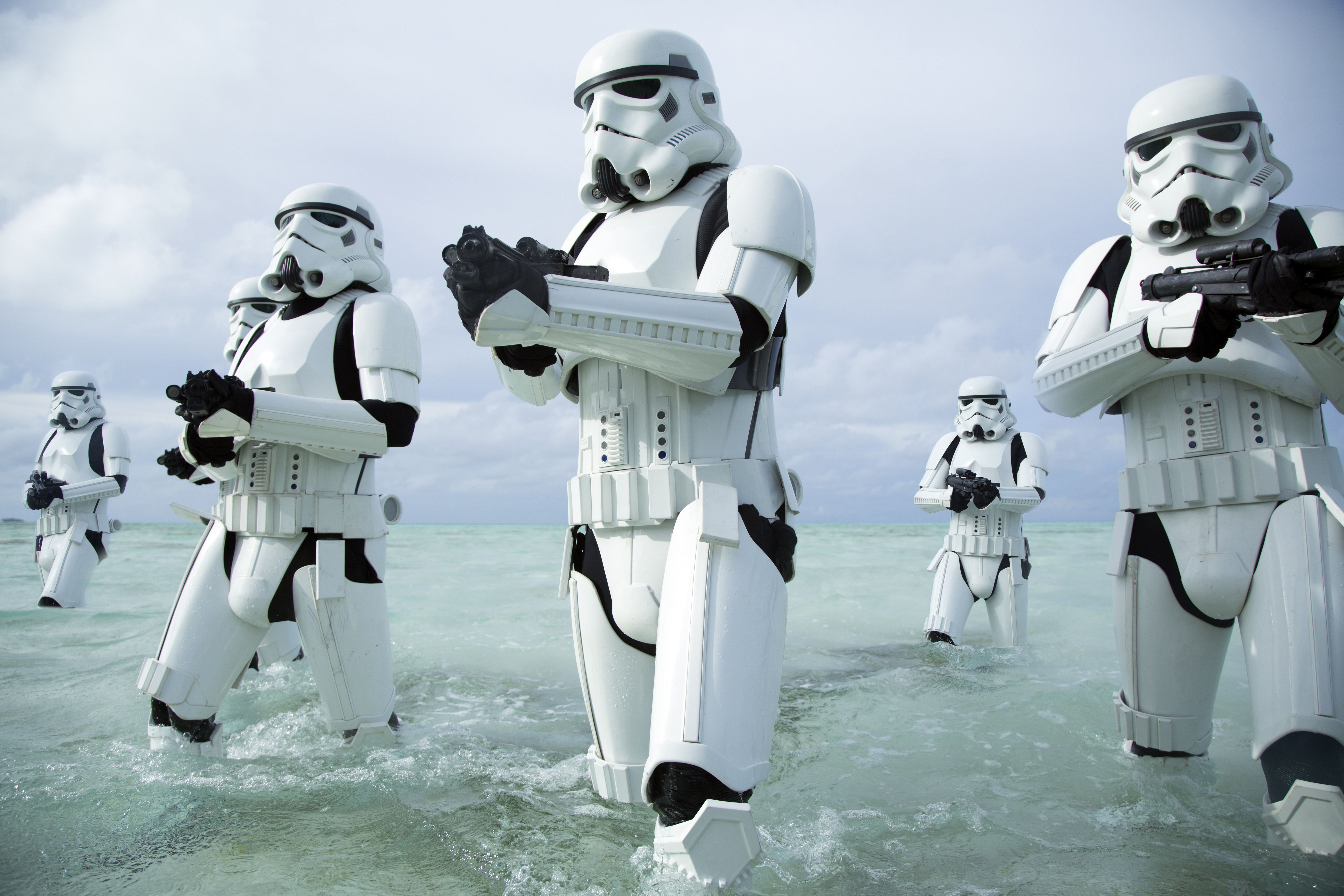 5760x3840 Rogue One A Star Wars Story Official Hi Res HD Image _ Stormtroopers Assault Tropical Planet Scarif
