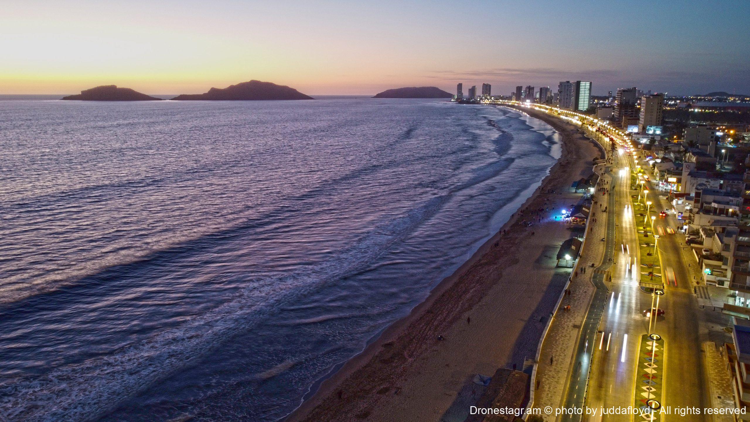 2560x1440 Malecón de Mazatlán