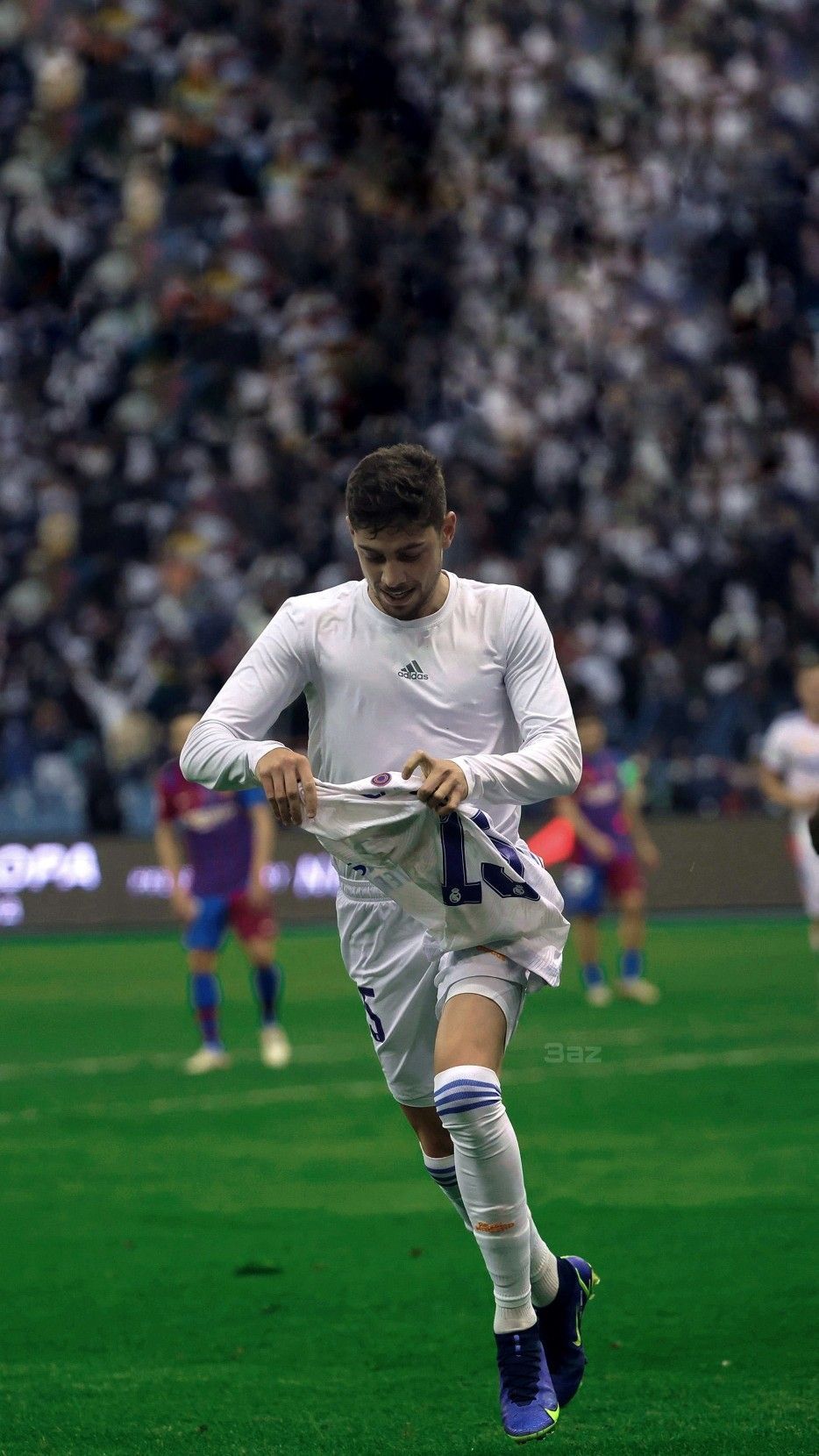 934x1660 Valverde wallpaper. Real madrid wallpaper, Real madrid players, Real madrid