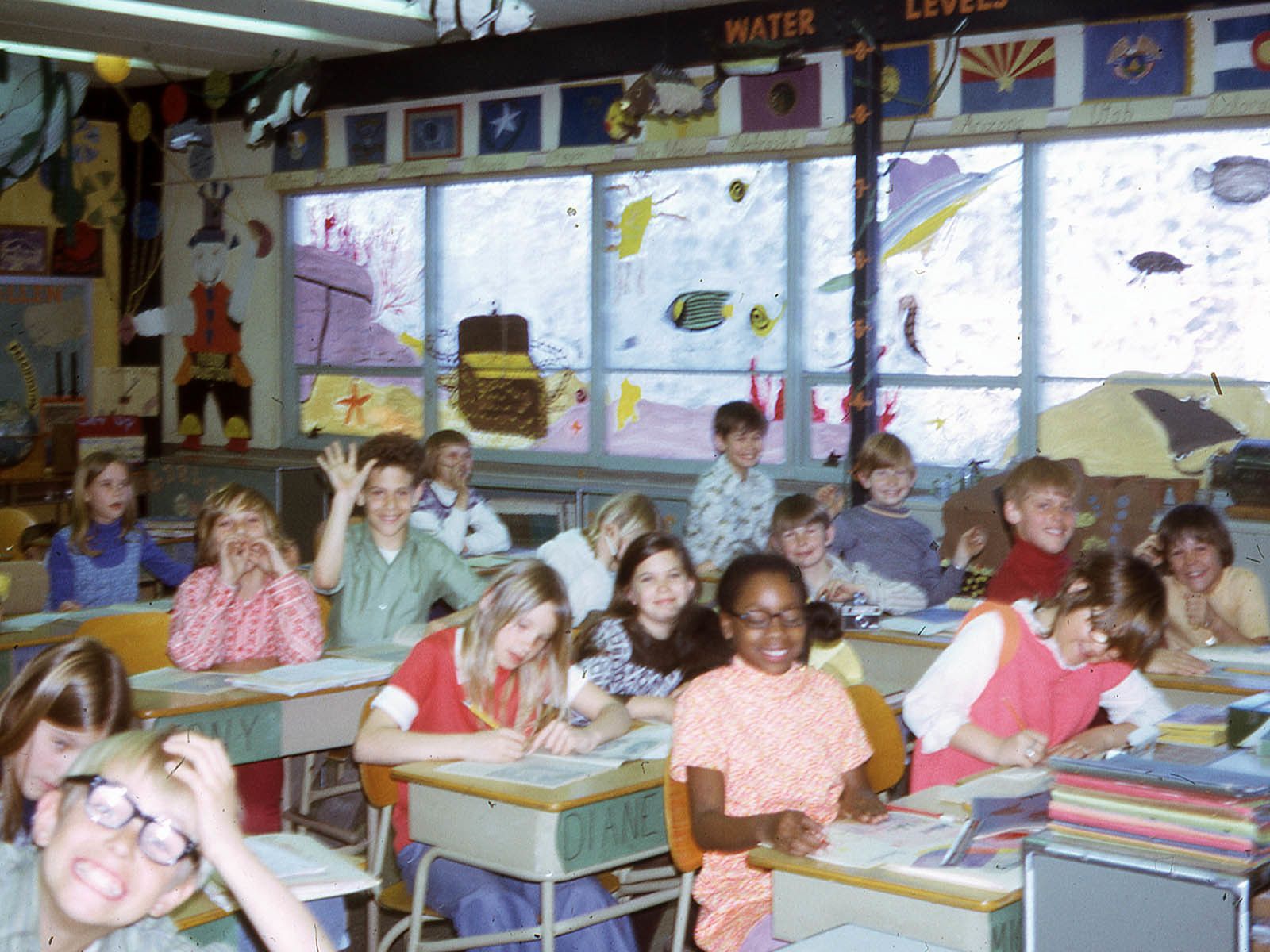 1600x1200 LOOK: A Milwaukee school classroom, 1973- in Kodachrome image