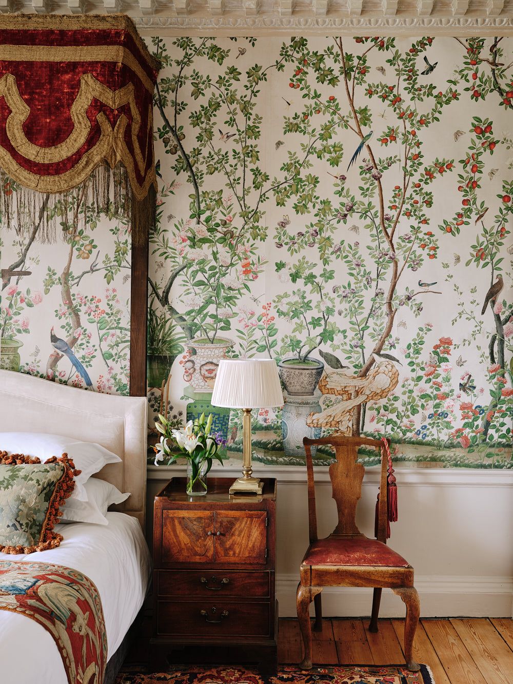 1000x1333 Ussé Chinoiserie Fleur Wallpaper