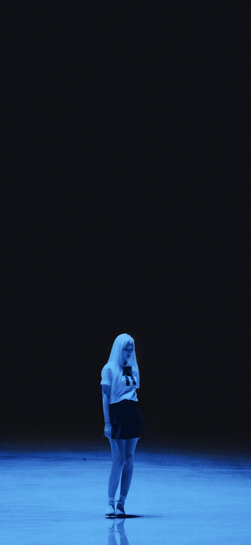 800x1732 HD jinsoul wallpaper