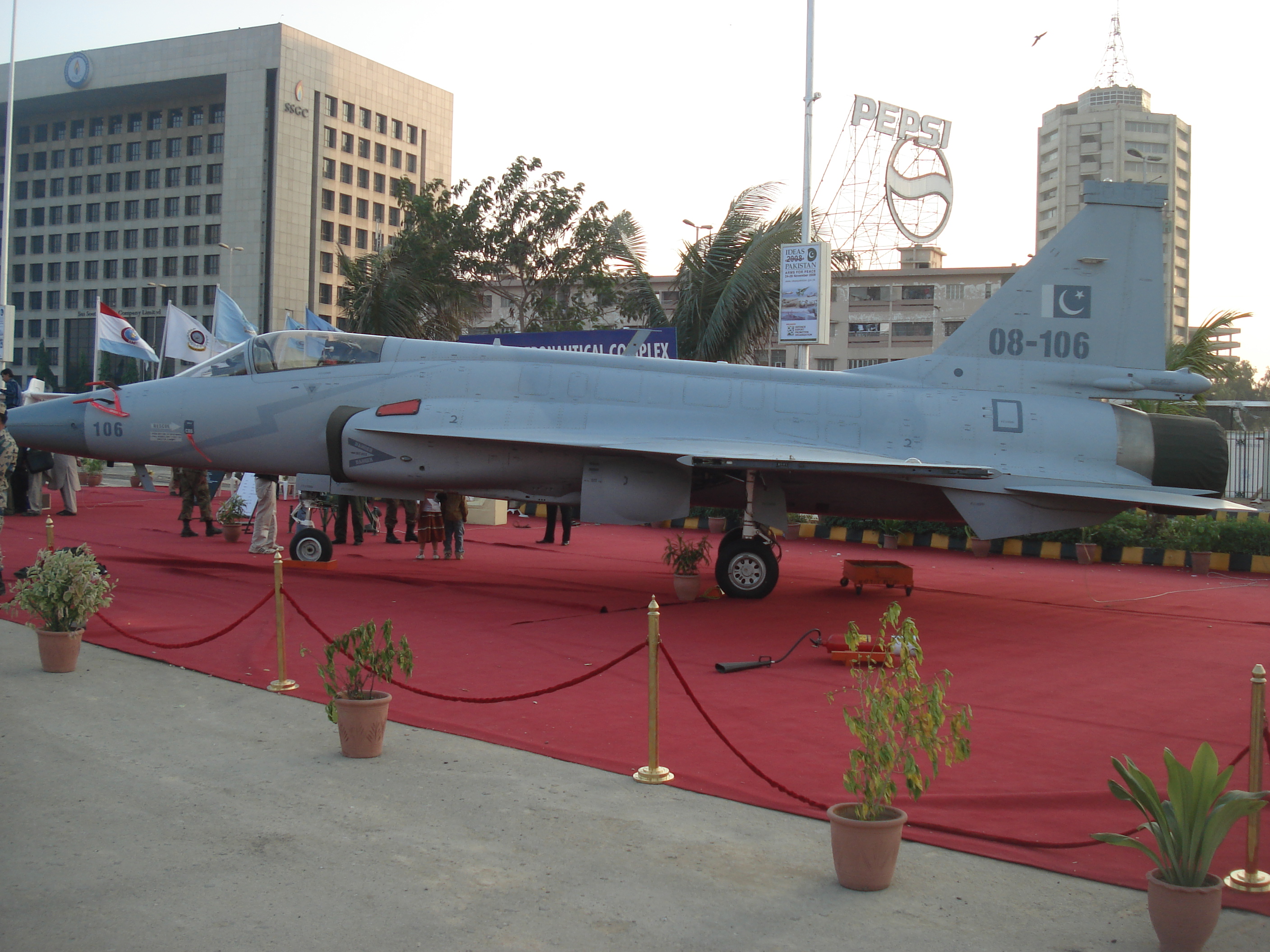 2816x2112 Jf 17 Thunder At IDEAS
