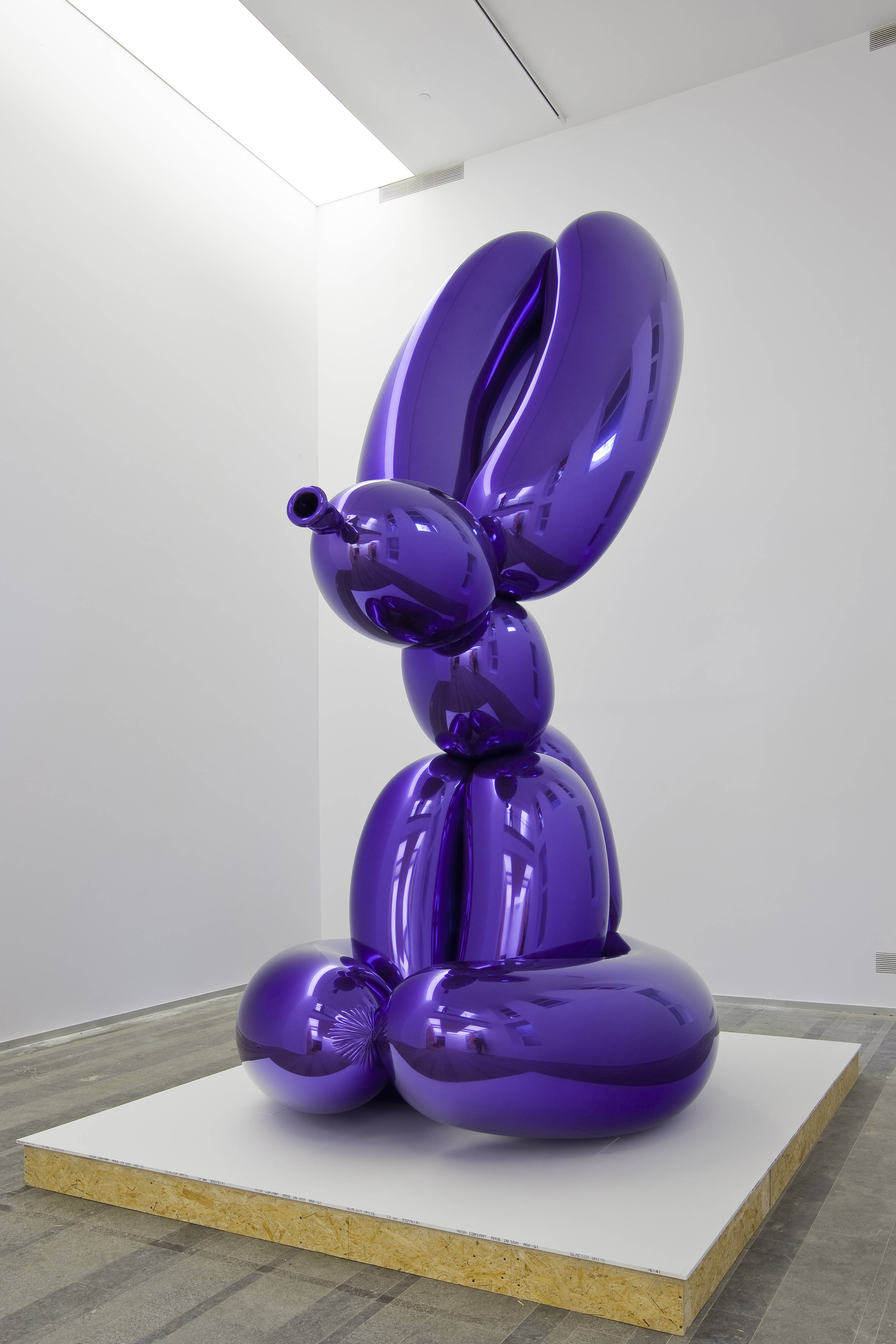 3327x4990 Jeff Koons Wallpaper