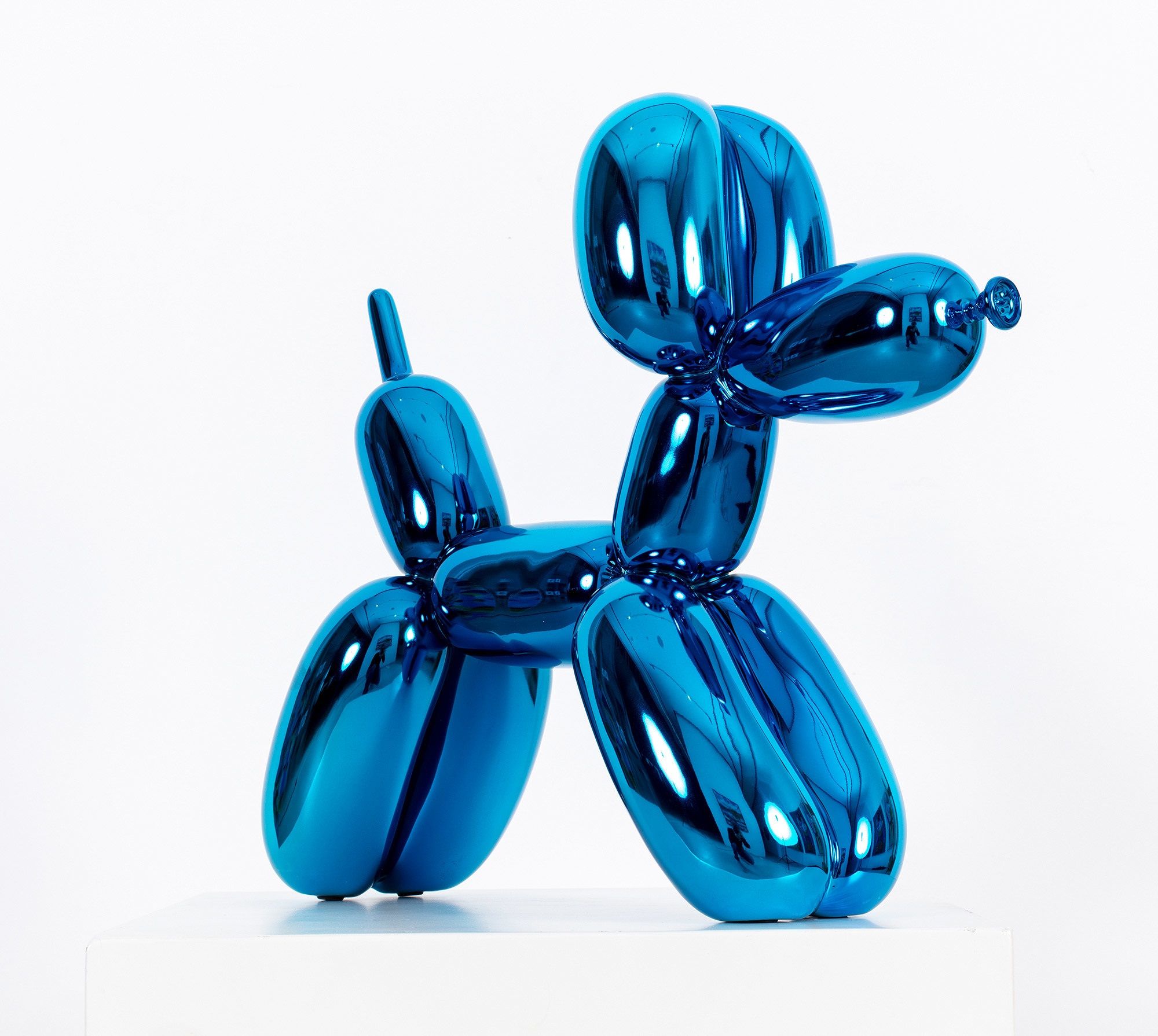 2000x1790 Balloon Dog Blue by Jeff Koons on artnet