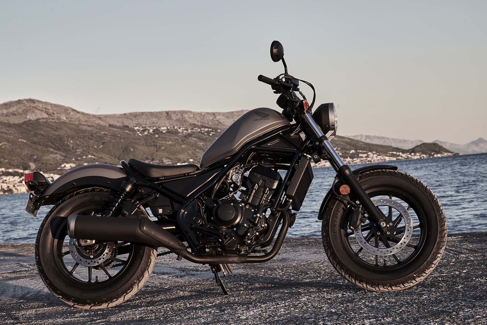 2000x1334 Honda Rebel 300 500 Wallpaper