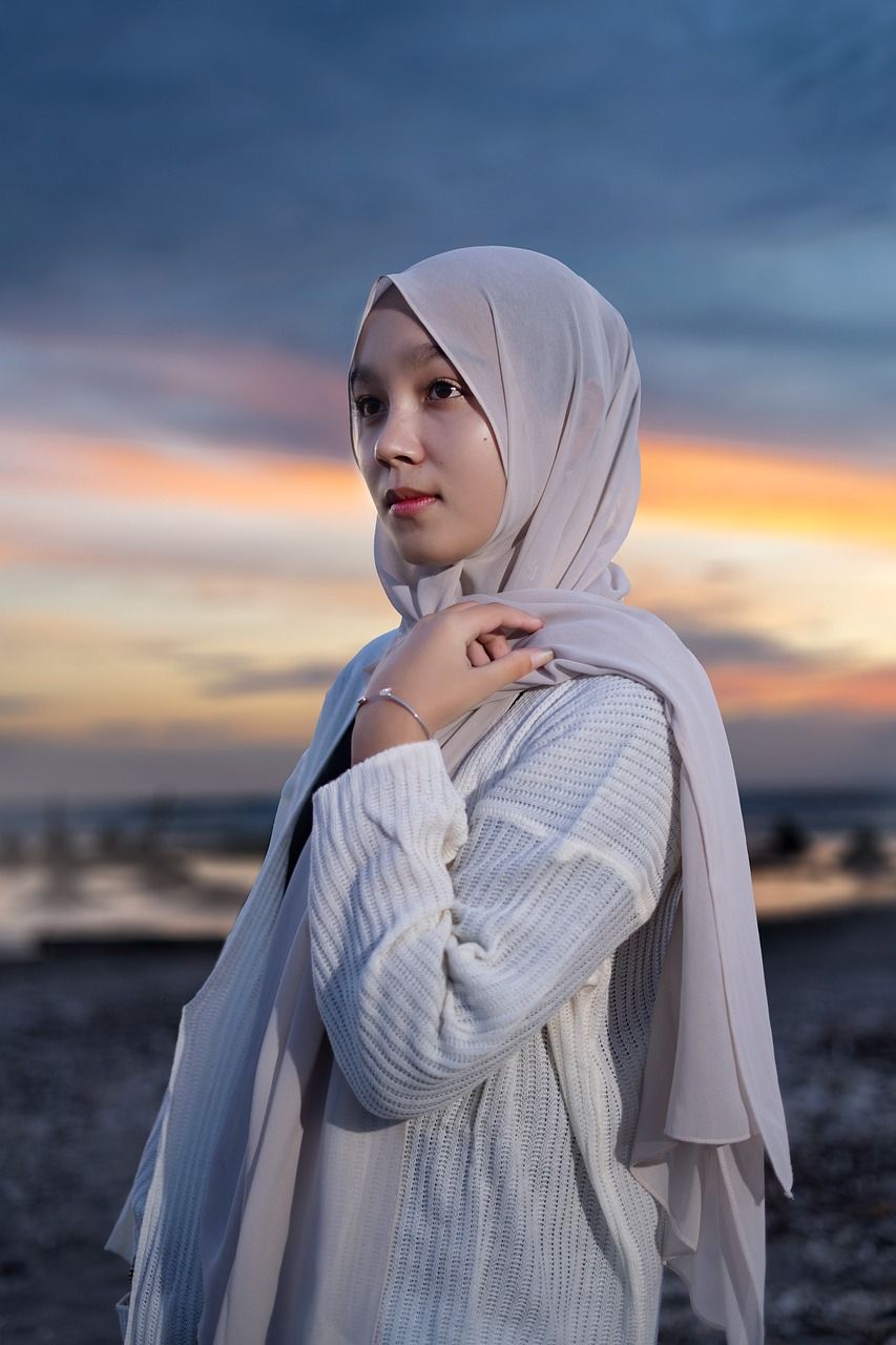 853x1280 Free Muslim Girl & Hijab Image
