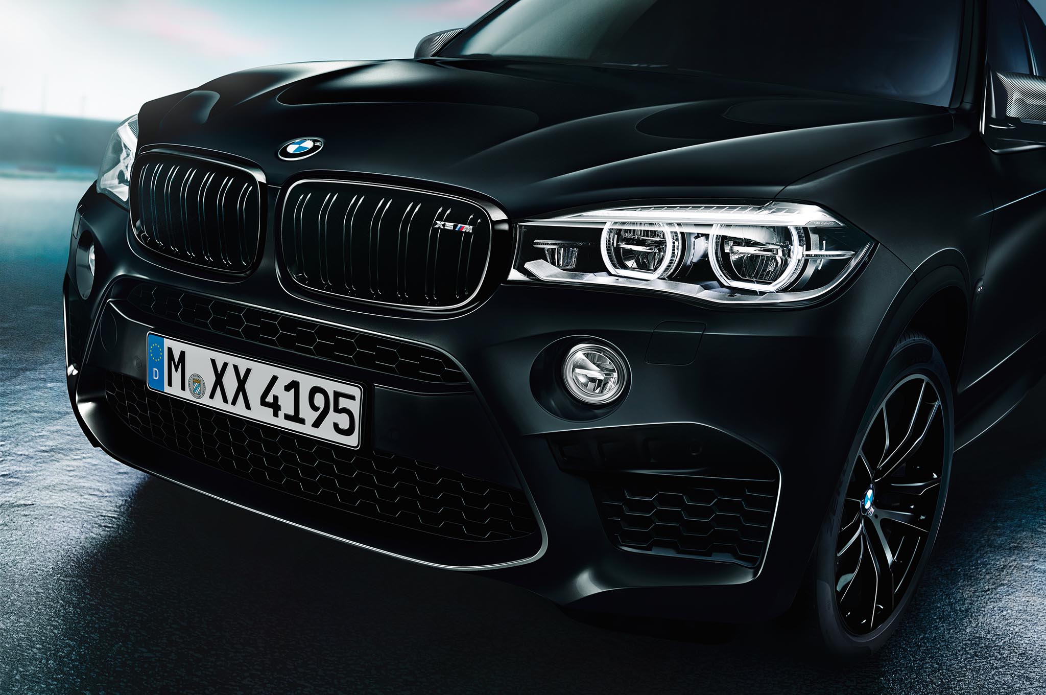 2048x1360 BMW Black Fire Edition X X6 M Coming in August