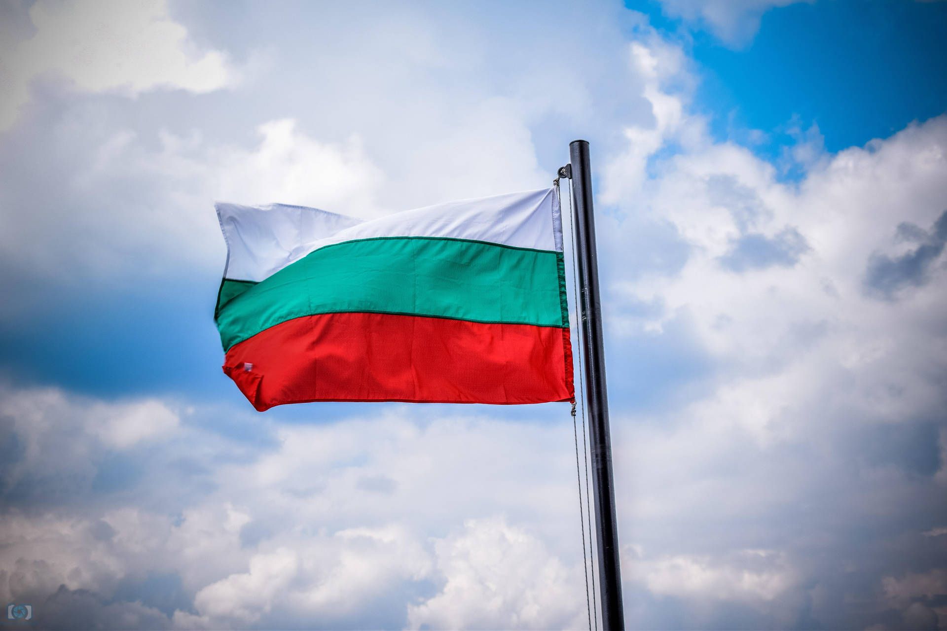1920x1280 Download National Flag Of Bulgaria Wallpaper
