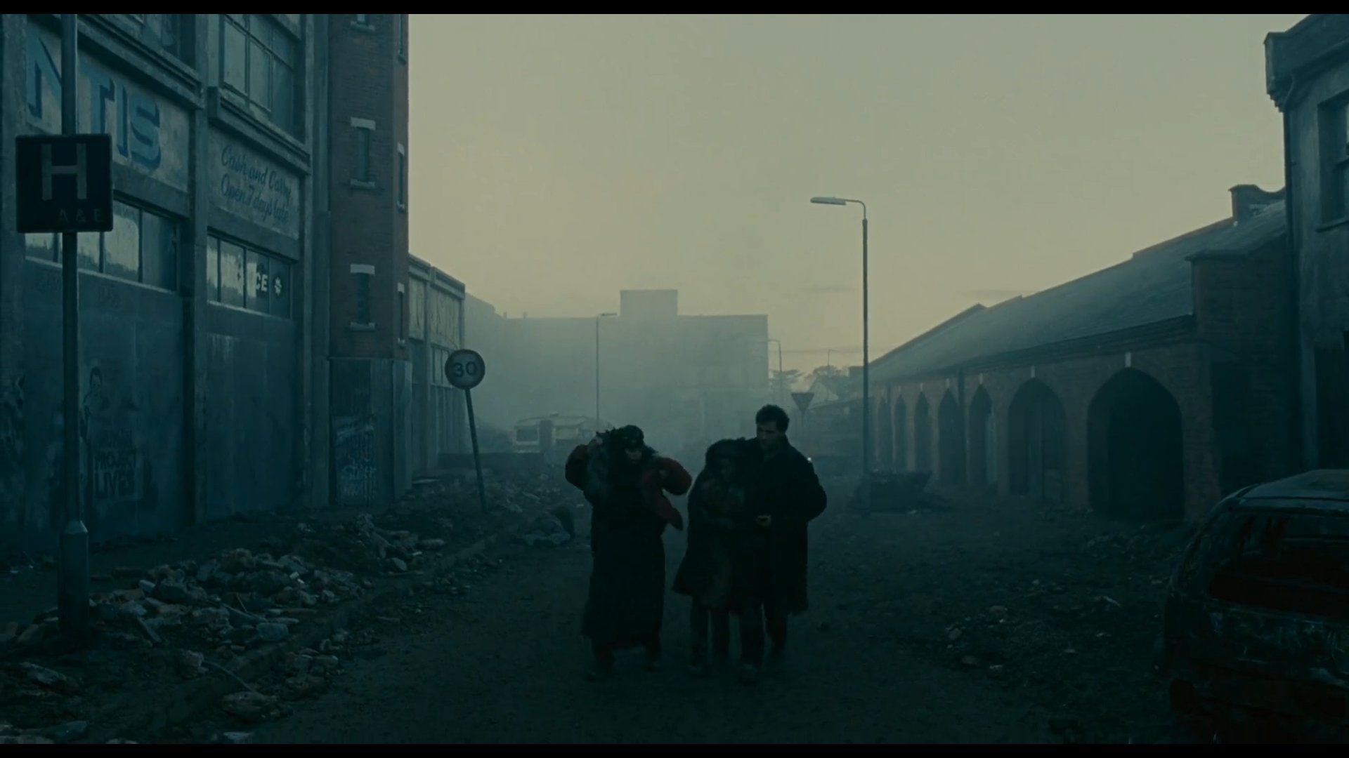 1920x1080 The Proud Rebel OF MEN (Alfonso Caurón, 2006) I can't really remember when I last had any hope, and I certainly can't remember when anyone else did either. Because