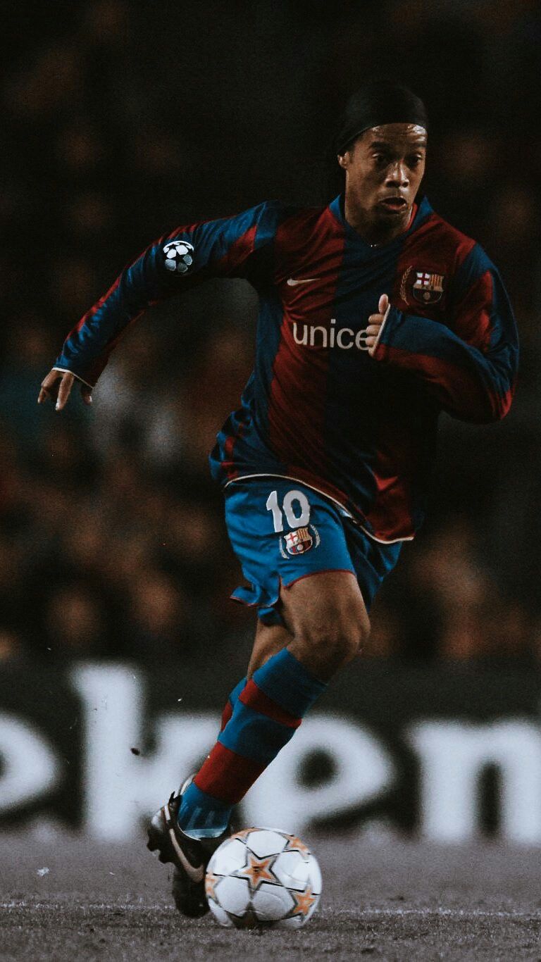 768x1366 ronaldinho gaúcho • by editsfutt. Motivação de futebol, Fotografia de futebol, Caras do futebol