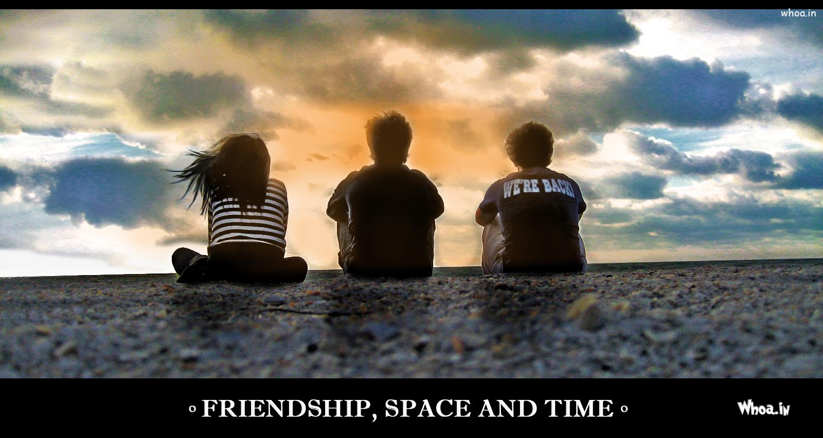 1600x852 Happy Friendship Day Greetings Quote With Three Friends Space