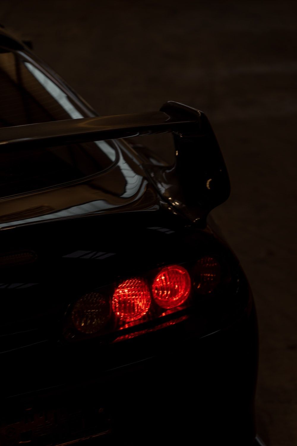 1000x1500 Black Supra Wallpaper