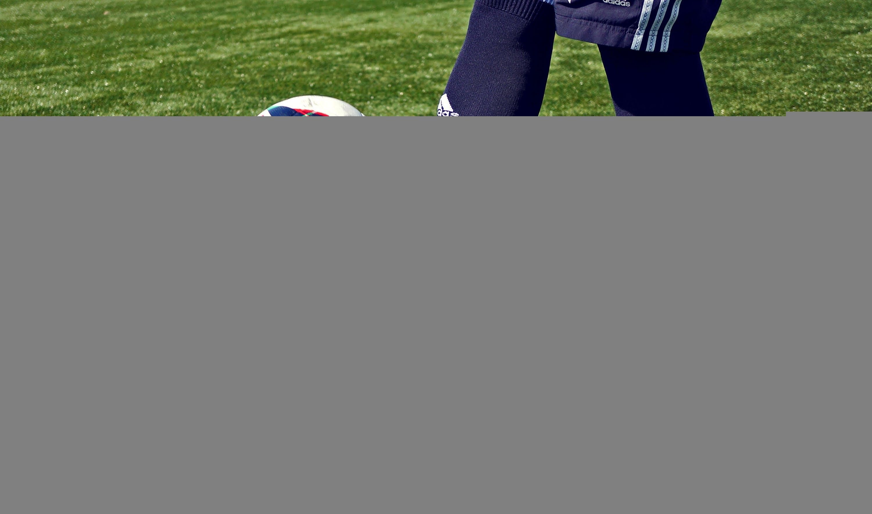 3000x1769 Soccer Cleats Wallpaper