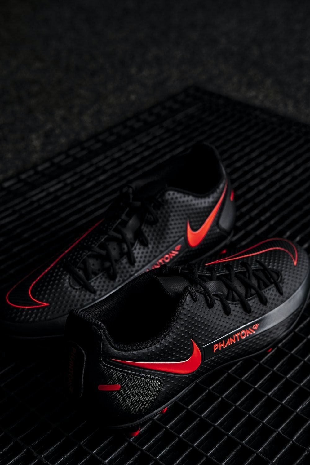 1000x1500 Black and red nike athletic shoe photo