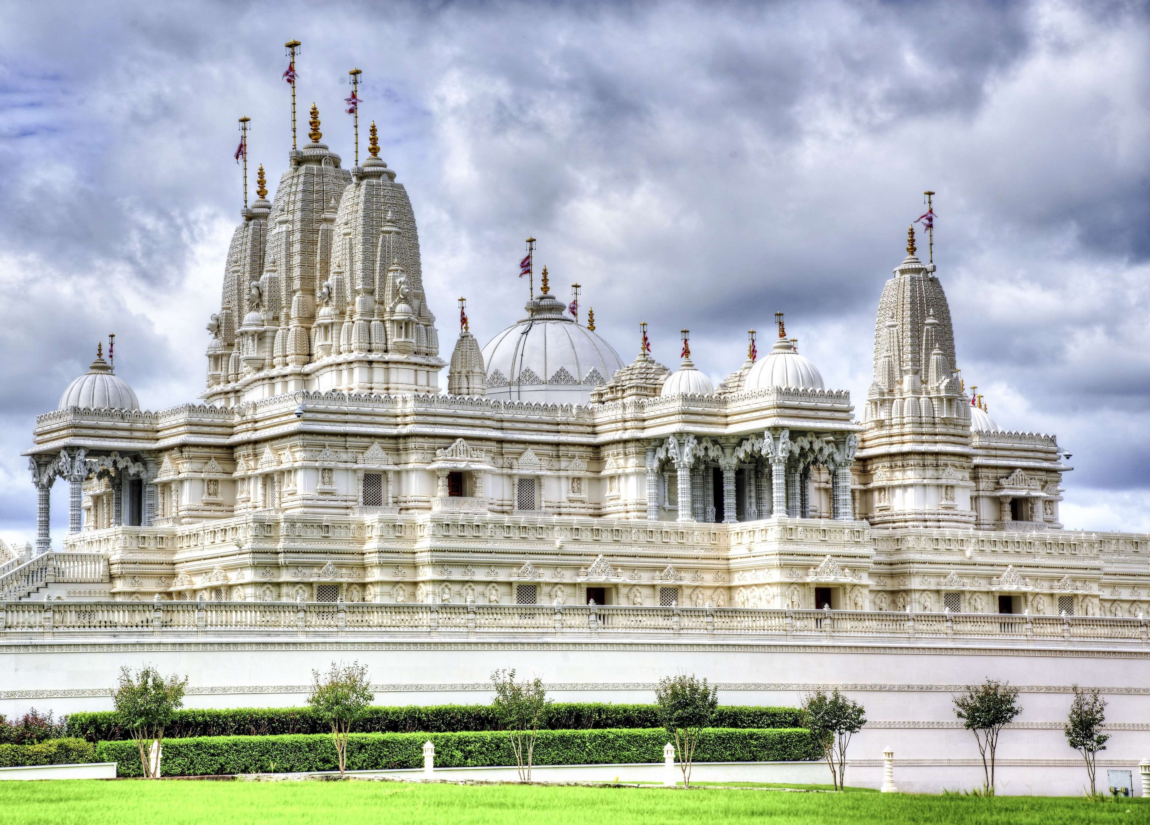 3840x2755 Wallpaper / hindu temple, travel destinations, 4K, building, culture, place of worship, daylight, city, belief, castle, landmark, ornate, historic, dome, ancient free download