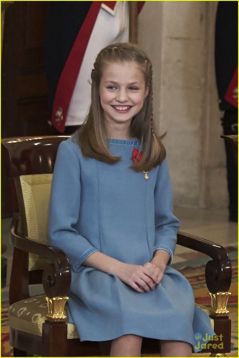 815x1222 Princess Leonor of Spain Receives Order of Golden Fleece Honor From Father King Felipe VI: Photo 1136384. Princess Leonor Picture. Just Jared Jr