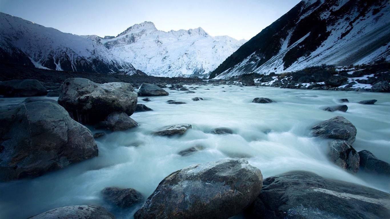 1366x768 New Zealand's pictureque landscape wallpaper