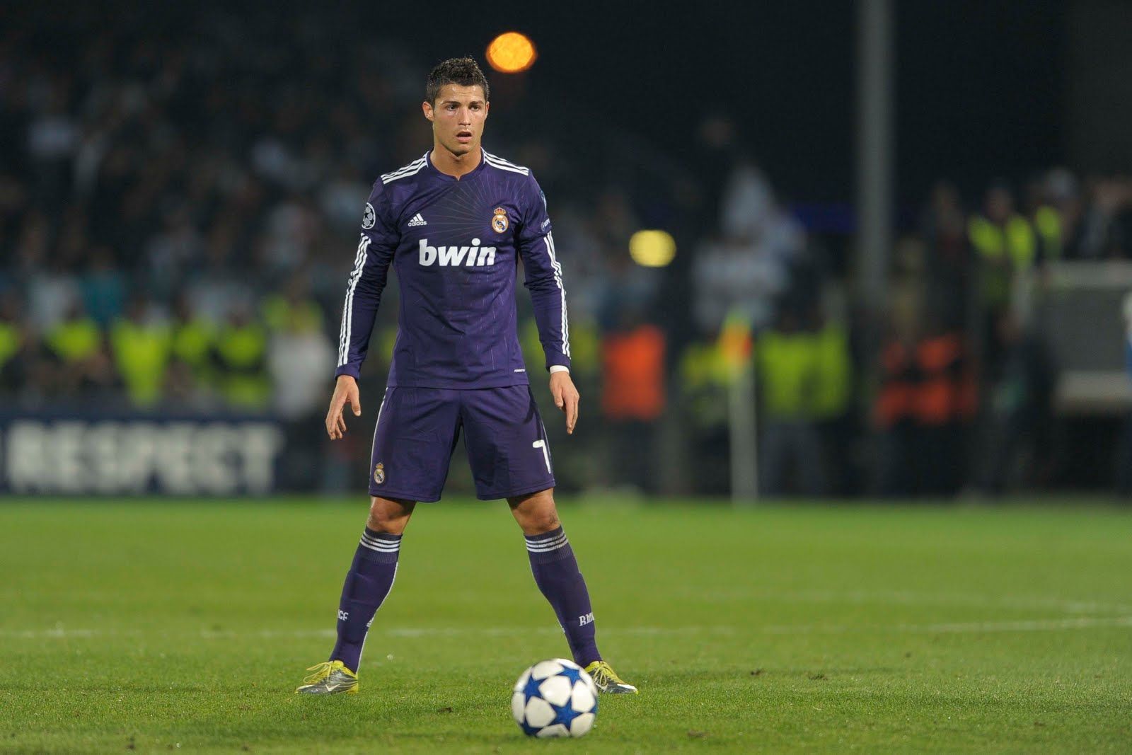 1600x1067 CR7 free kick. Ronaldo free kick, Cristiano ronaldo, Ronaldo