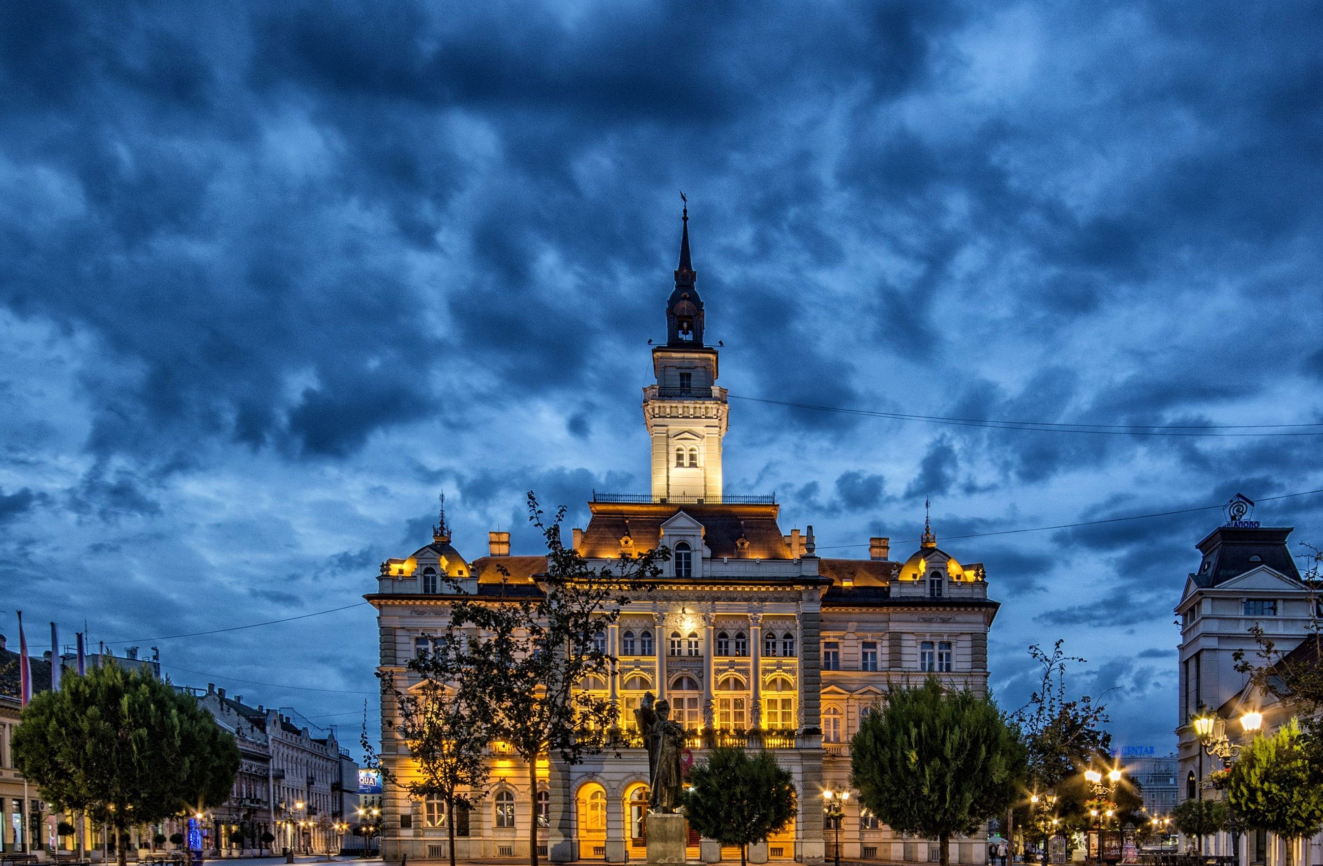 2690x1760 Novi Sad, Houses, Serbia, Street, Night, Street lights Gallery HD Wallpaper