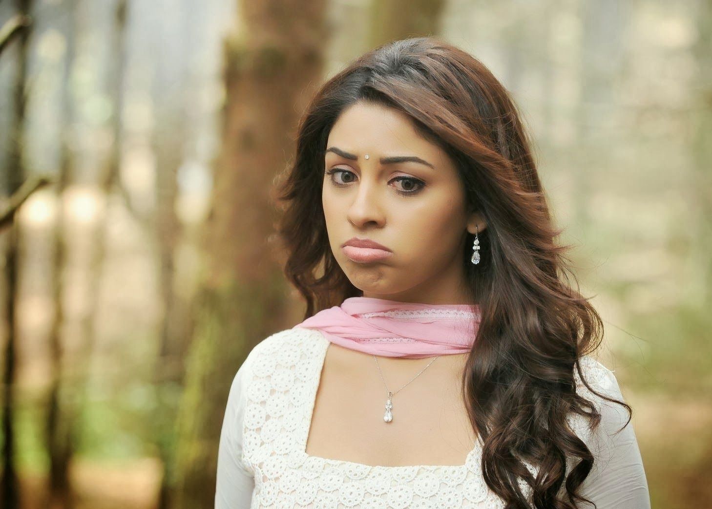 1458x1042 Richa Gangopadhyay Unseen beautiful Stills. VISIT