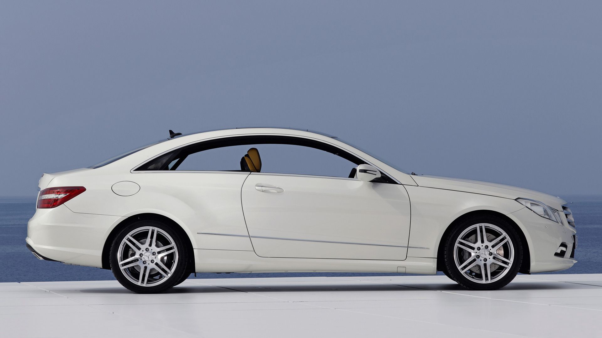 1920x1080 Mercedes Benz E 500 Coupe AMG Styling