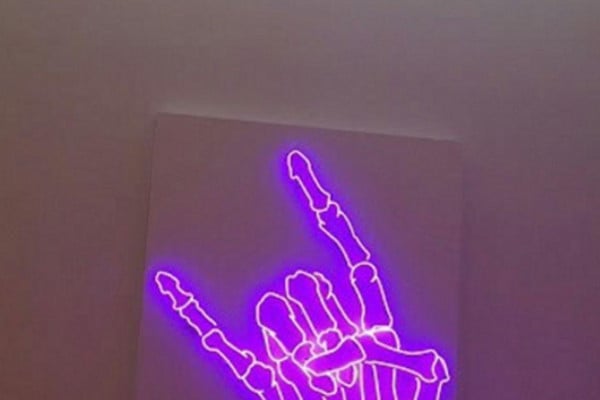 Aesthetic Grunge Edgy Neon Purple Background - Largest Wallpaper Portal
