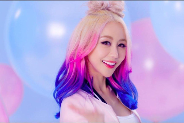 Wengie Wallpaper