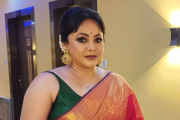 Sreelekha Mitra Wallpaper