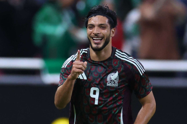 Raúl Jiménez Wallpaper