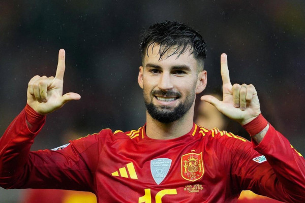 Alex Baena Wallpaper