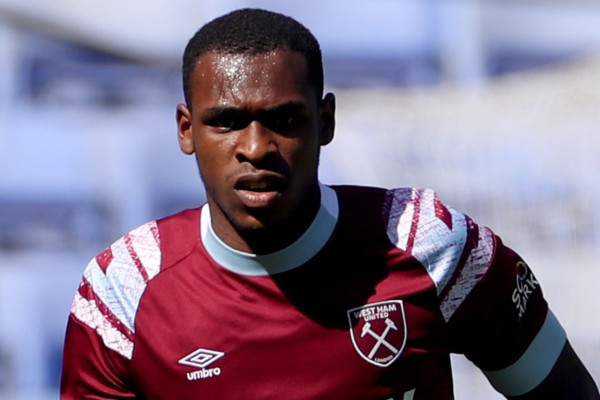 Issa Diop Wallpaper