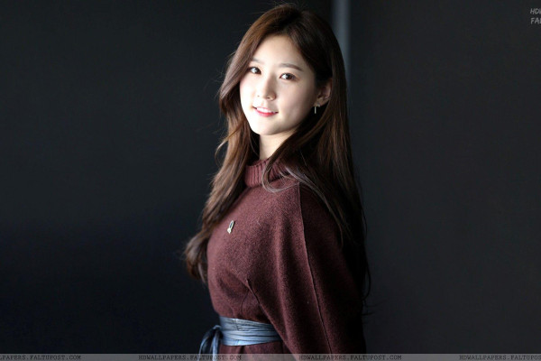Kim Sae Ron Wallpaper